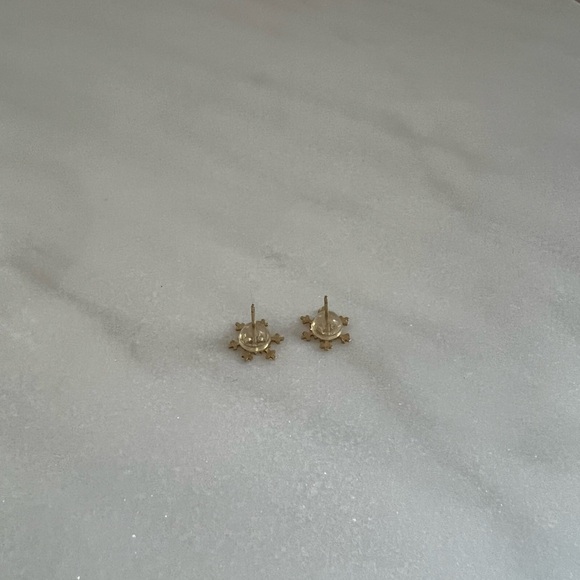 14k solid gold snowflakes stud earrings - Picture 3 of 3